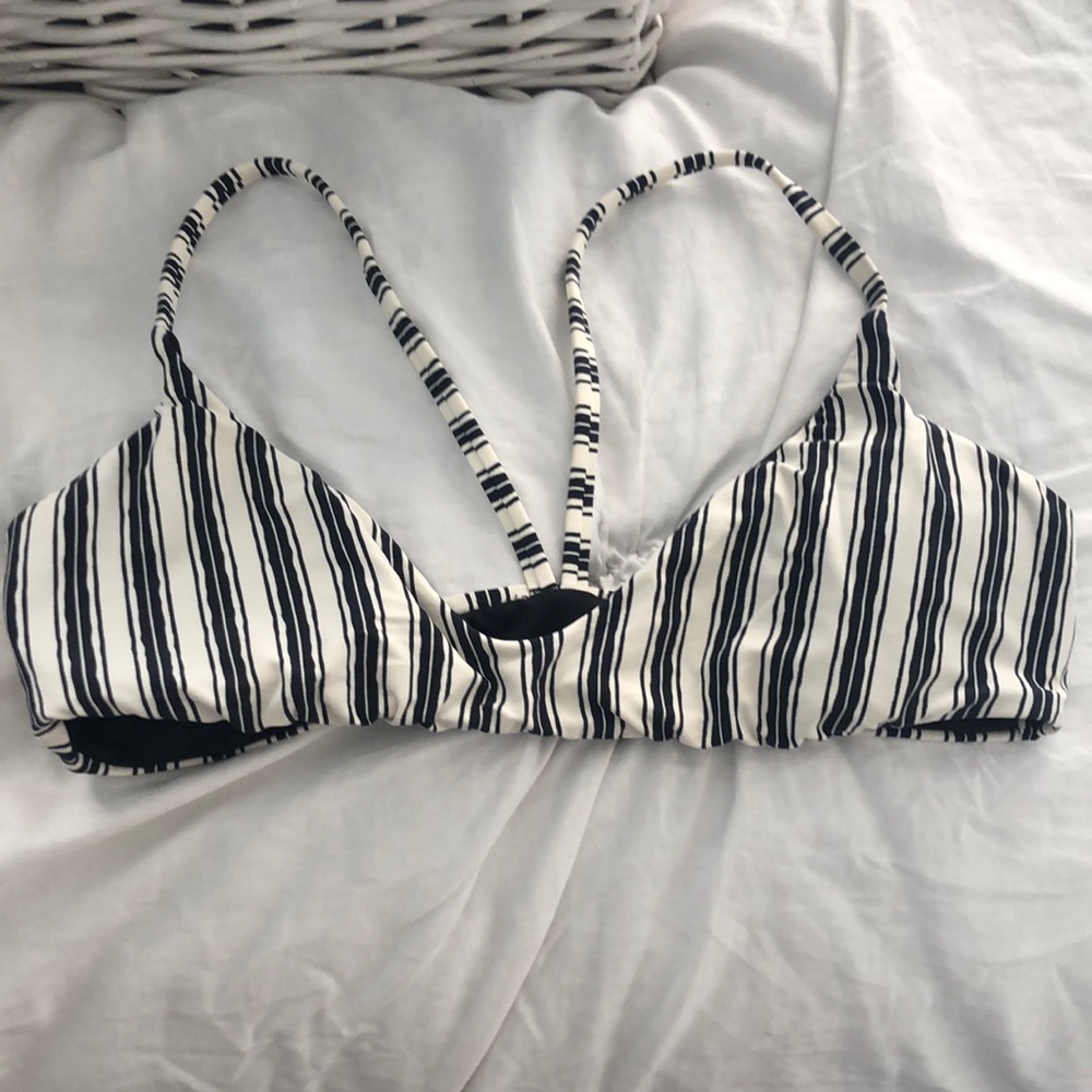 Billabong bikini top